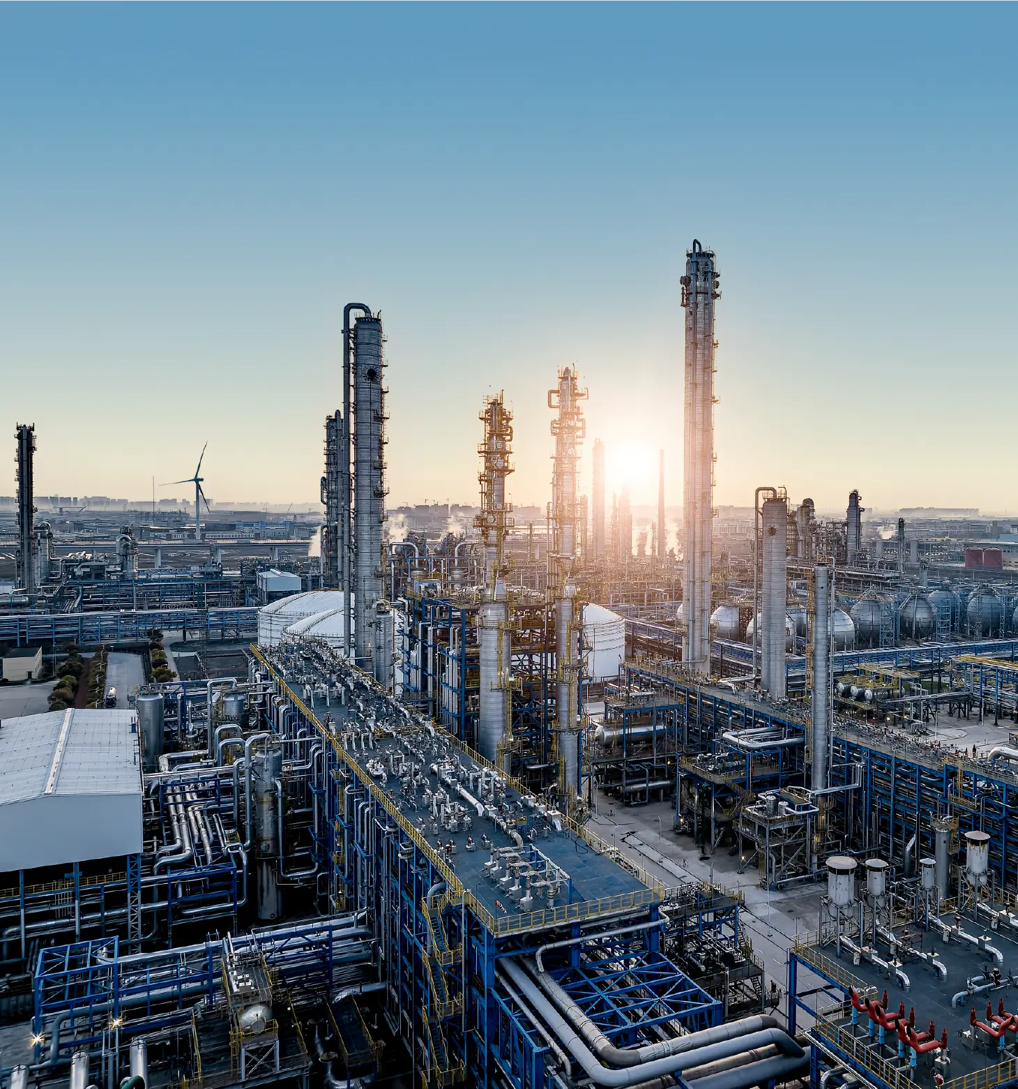 汗と誇りと絆が交わる狭間で、可能性が動き出す。「水」と「空気」という、日本のものづくりの根幹を支える「生命線」を担いながら、誰かの「できない」を「できる」に変えていく。